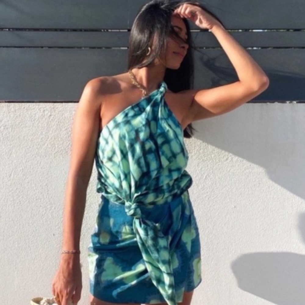 72 BLOGGERS FAVE NEW ZARA TIE DYE ONE SHOULDER GREEN TOP